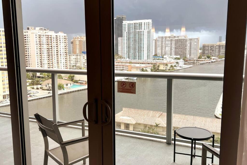 Beachwalk 1B 1B Incredible View Apartment 14 A شاطئ هالانديل المظهر الخارجي الصورة