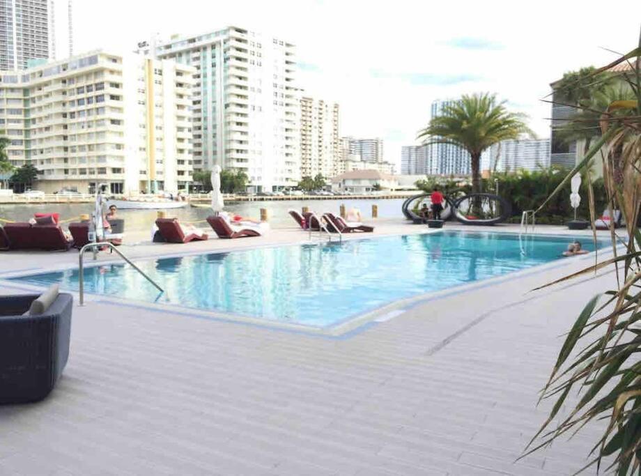 Beachwalk 1B 1B Incredible View Apartment 14 A شاطئ هالانديل المظهر الخارجي الصورة