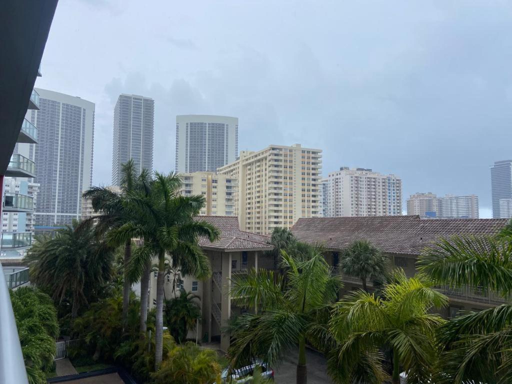 Beachwalk 1B 1B Incredible View Apartment 14 A شاطئ هالانديل المظهر الخارجي الصورة